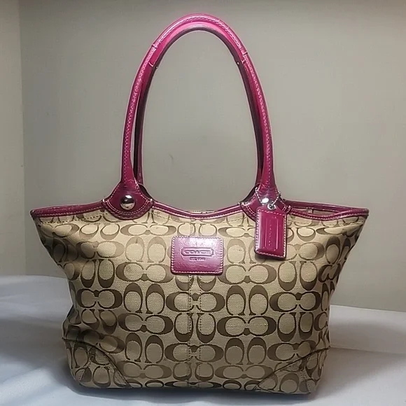 バッグ Coach Signature Pink Bleecker Bag COACH Bleecker Sullivan Hobo Bag in Signature Fabric in Pink